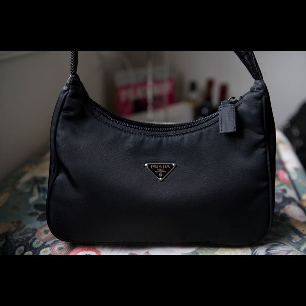 ‼️SOLD‼️AUTH PRADA TESSUTO NYLON MINI BAG! KENDALL - Picture 6 of 8